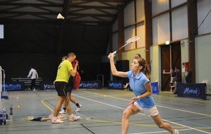 10 11 28 tournoi bad marvejols  joueurs 001.JPG